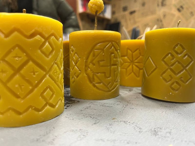 Master class on carved candles