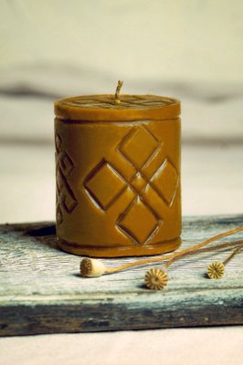 FOUR ELEMENTS - сarved beeswax candle (low)