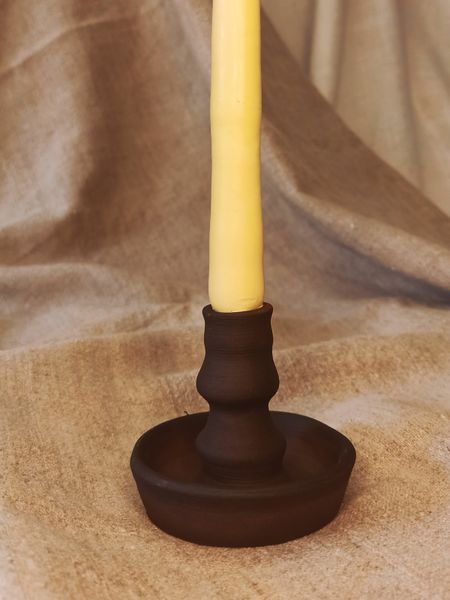 Dark brown ceramic candle holder (HxW: 72x79 mm)