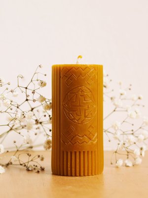 VALKYRIE - сarved beeswax candle (Middle)