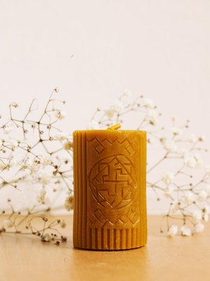 VALKYRIE - сarved beeswax candle (Low)