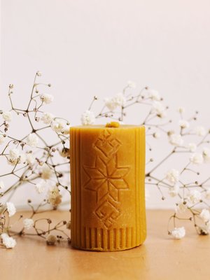 ALATYR - сarved beeswax candle (Low)