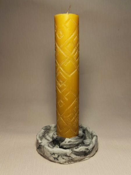 Flat marble candlestick