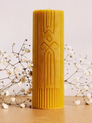 Chur - сarved beeswax candle (High)