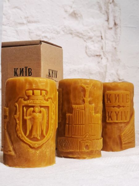 Kyiv: Independence Monument - carved beeswax figure